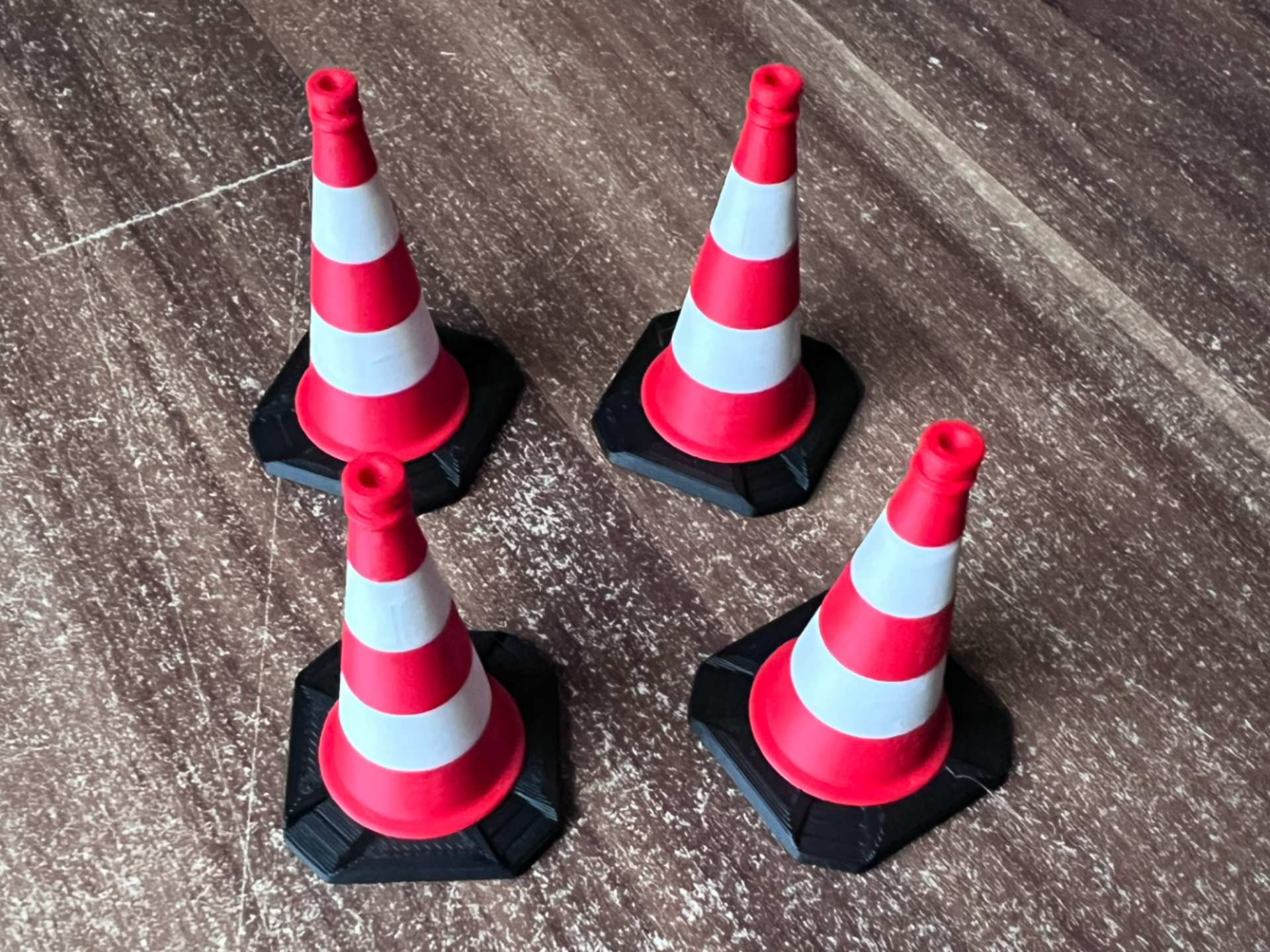 Verkehrskegel Leitkegel Warnkegel 1:10 Scalemodell
