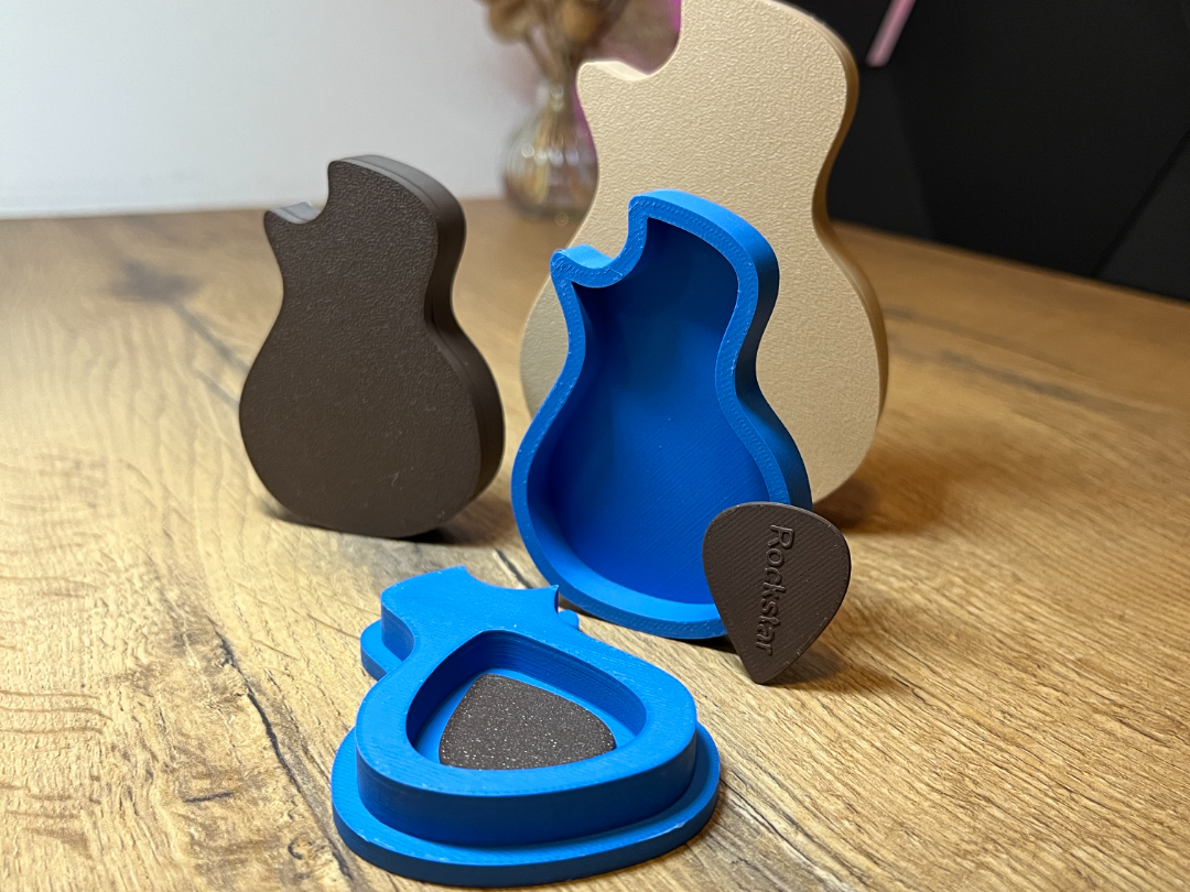 Gitarrenbox mit Plektron-Fach