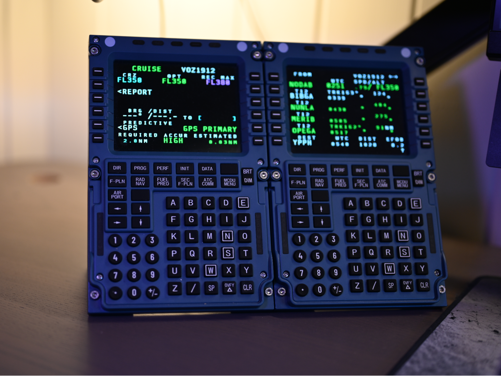 WinWing / WinCTRL MCDU Vertical Mount Dual CDU