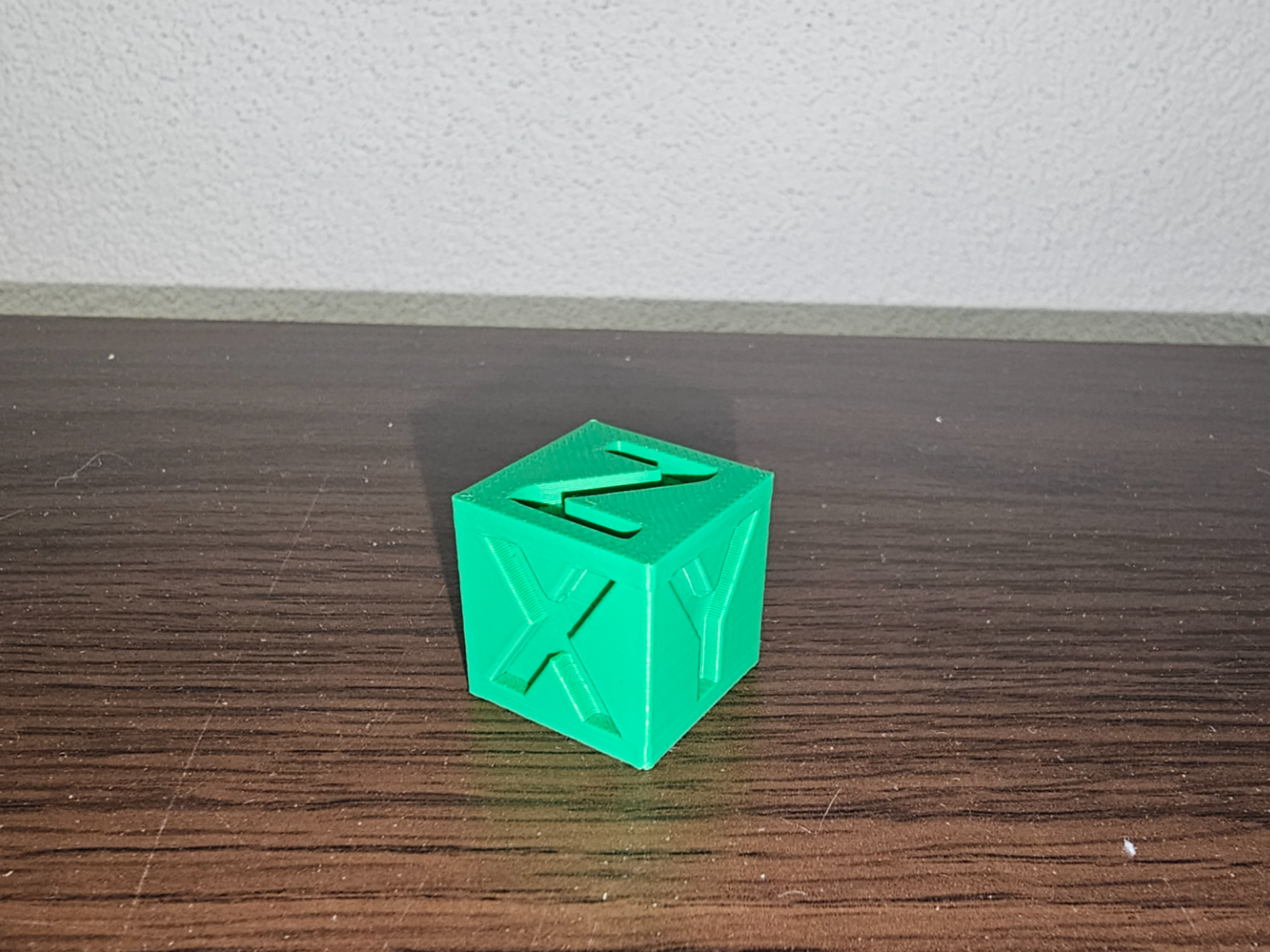 Calibration cube XYZ