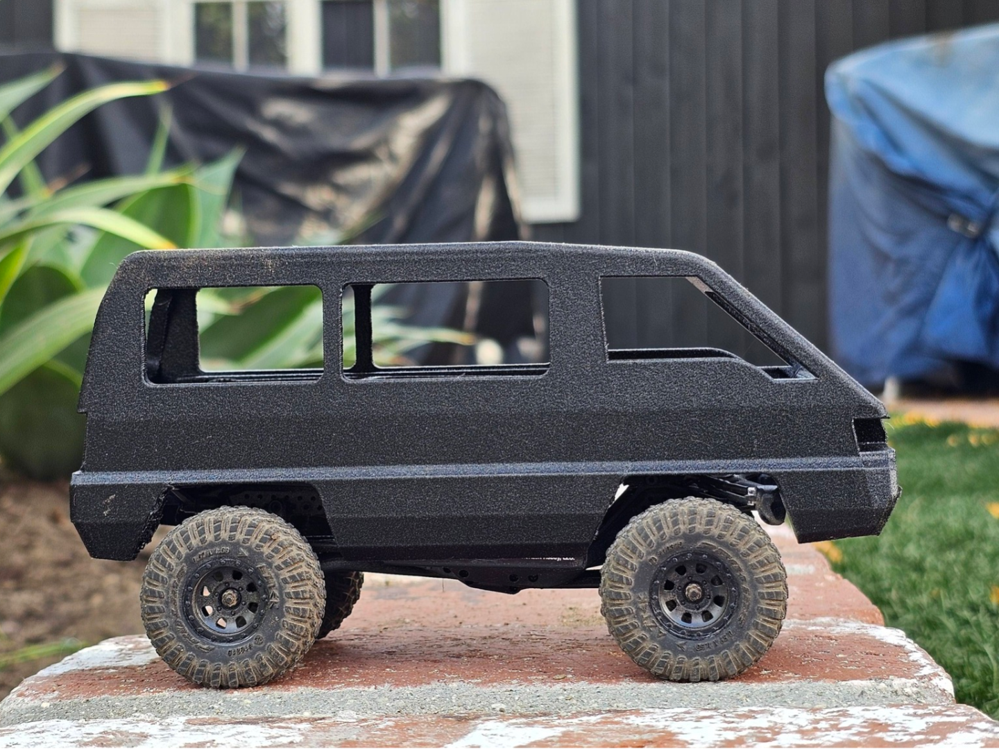 SCX30 JDM VAN Shell with chassis adapter