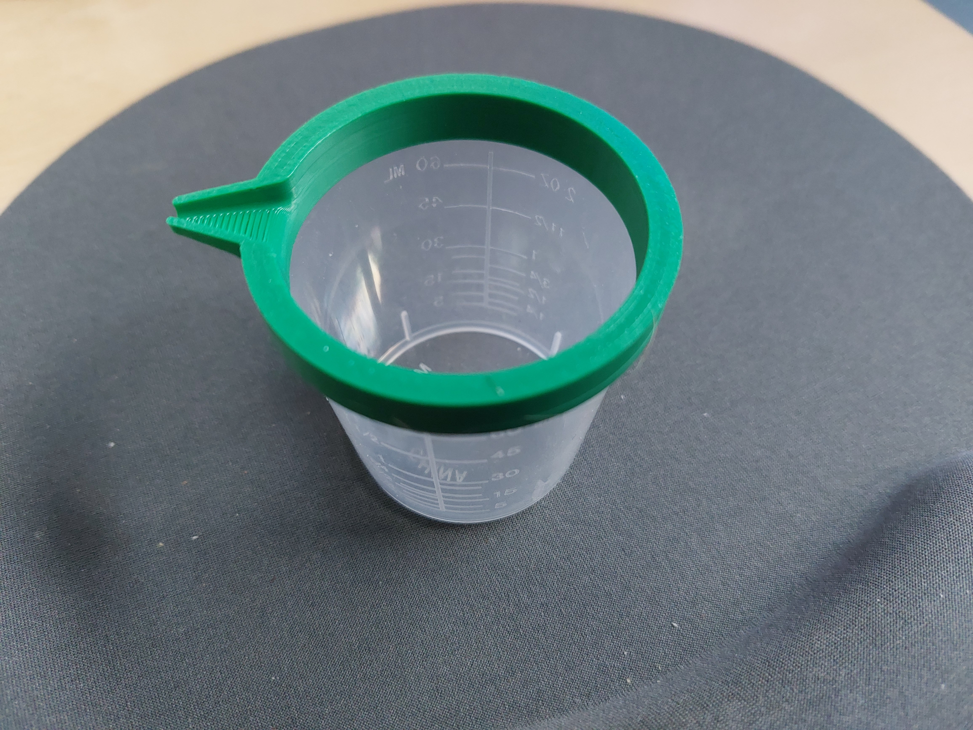 Pouring aid