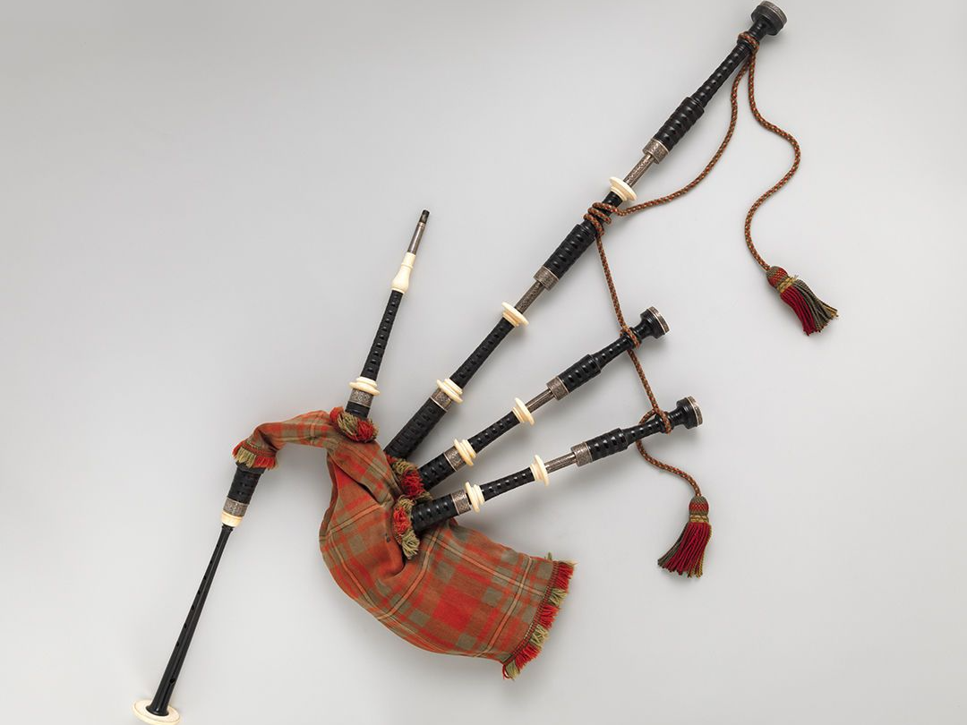 Bagpipe  tenor drones