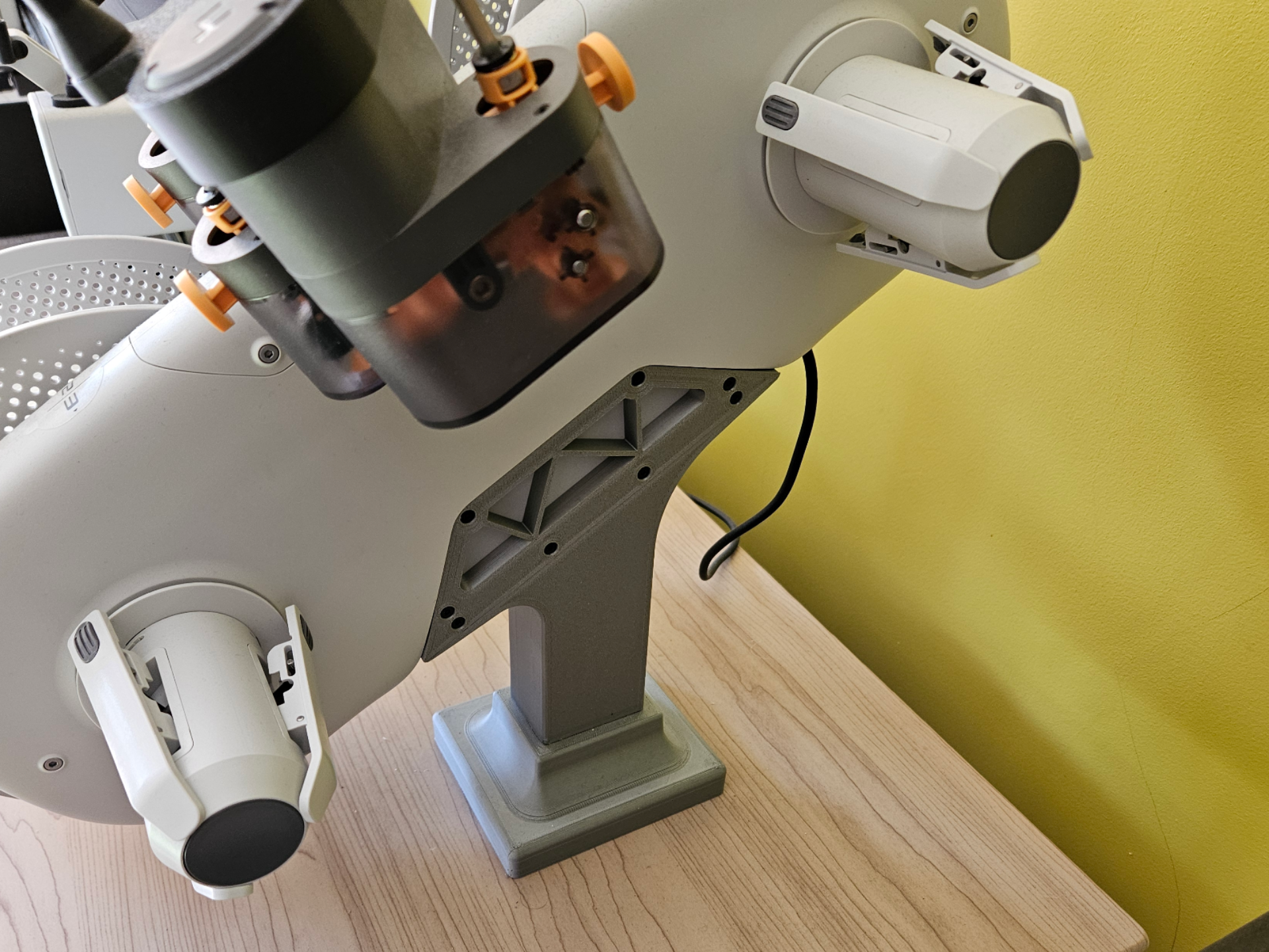 AMS Lite Bolt Down Stand