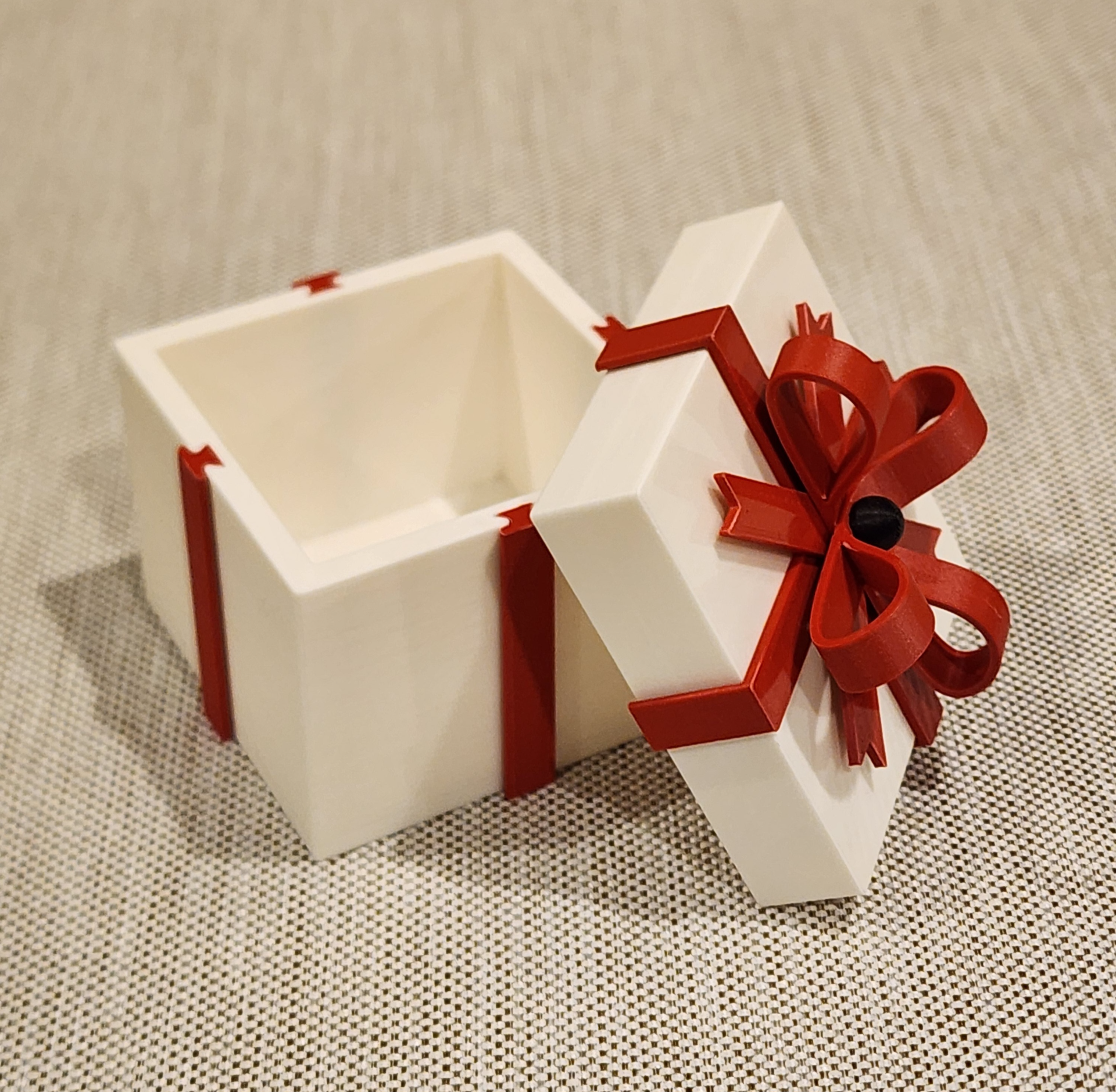 Christmas Gift Box (Functional) Multi-Piece No AMS Needed
