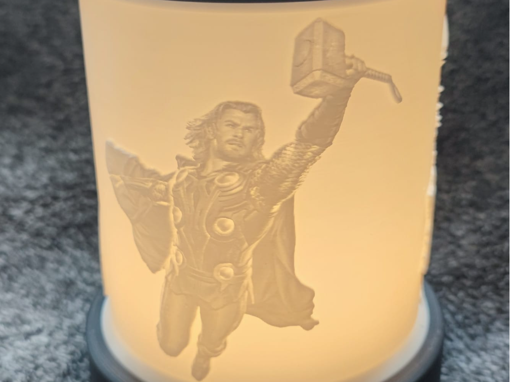 Marvel Avengers Thor LED Lithophanie für Puck