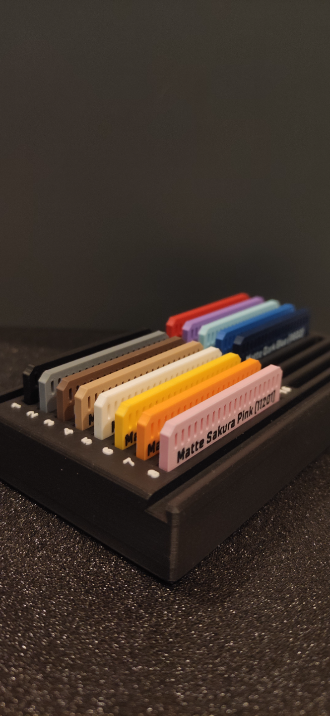 Minimalist sample filament PLA Matte Bambulab box