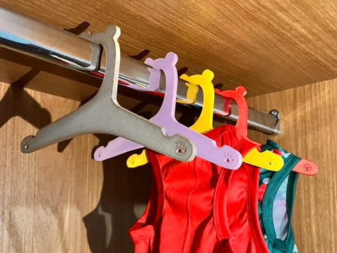 Pet hanger