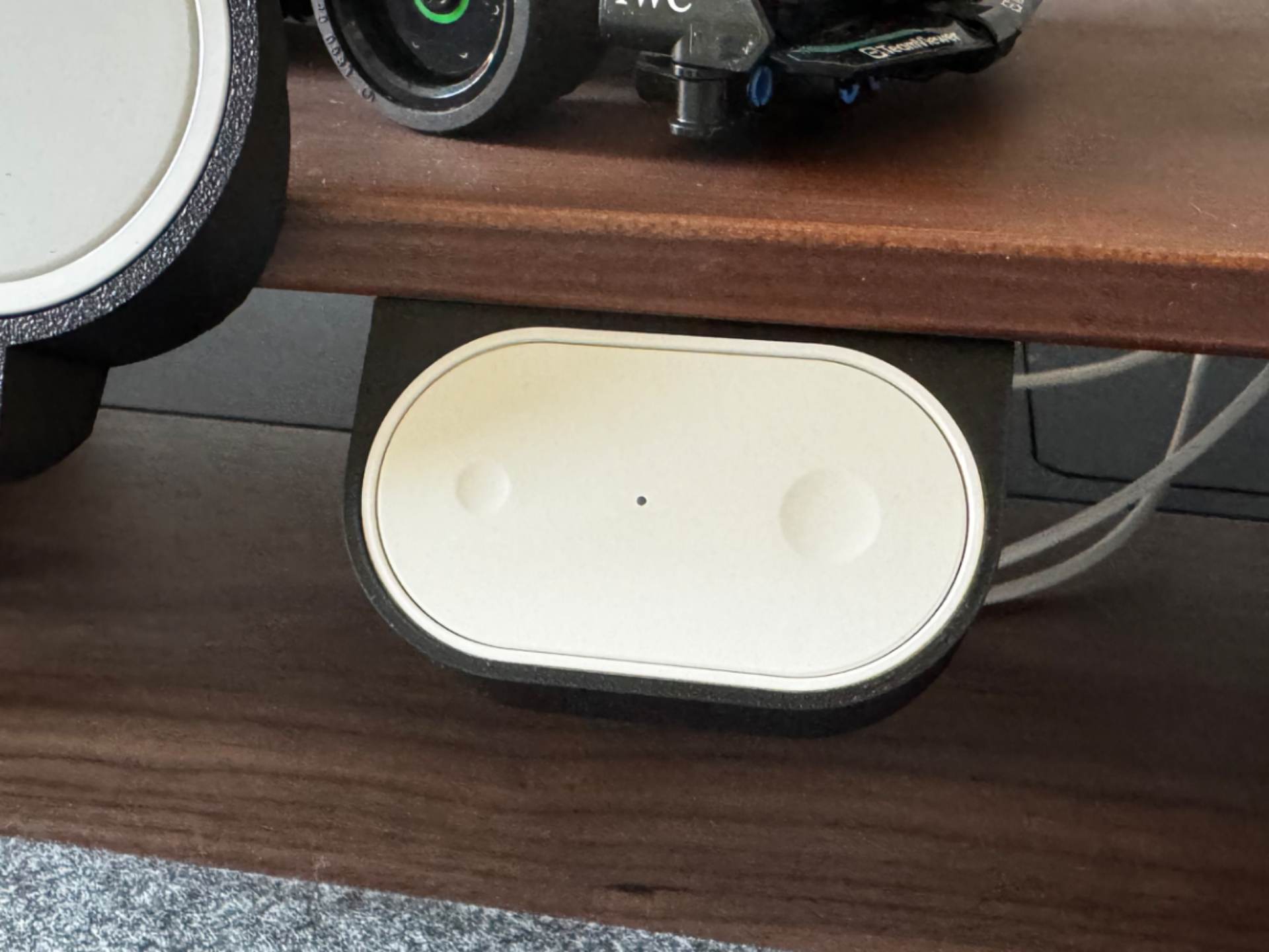 Bilresa Desk shelf Mount