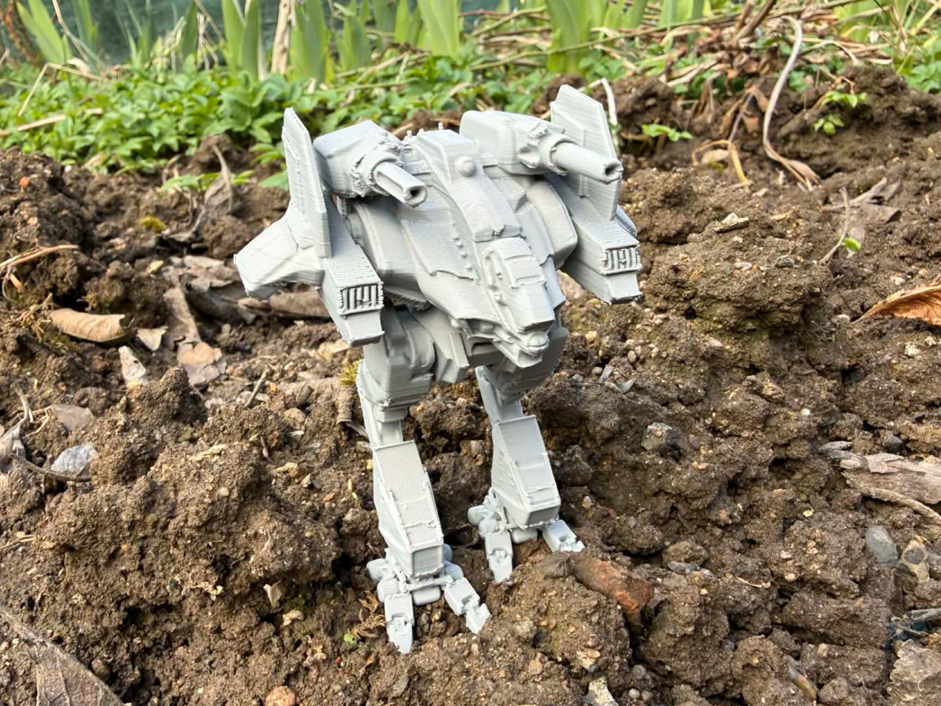 Combat robot, mechwarrior