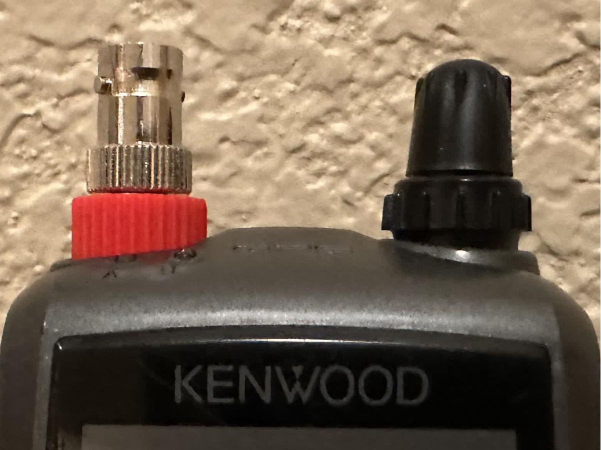 Kenwood TH-D72 SMA BNC Thumb Driver