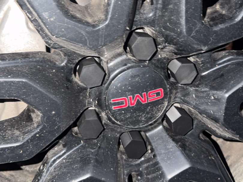 Lug nut covers GMC + CHEVY