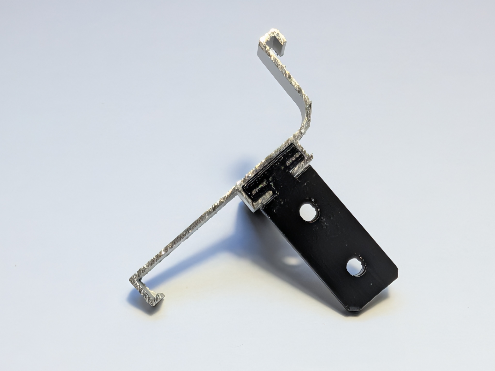 Gola Profile (J-Profile) – Kitchen Rail Mount
