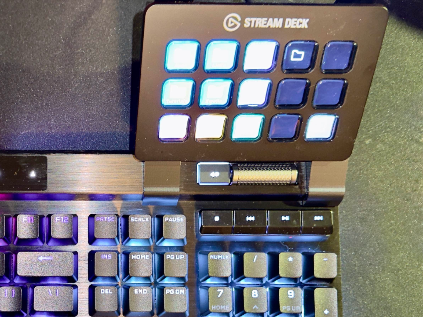 Corsair K100/70 Mount for Stream Deck MK2 15Button