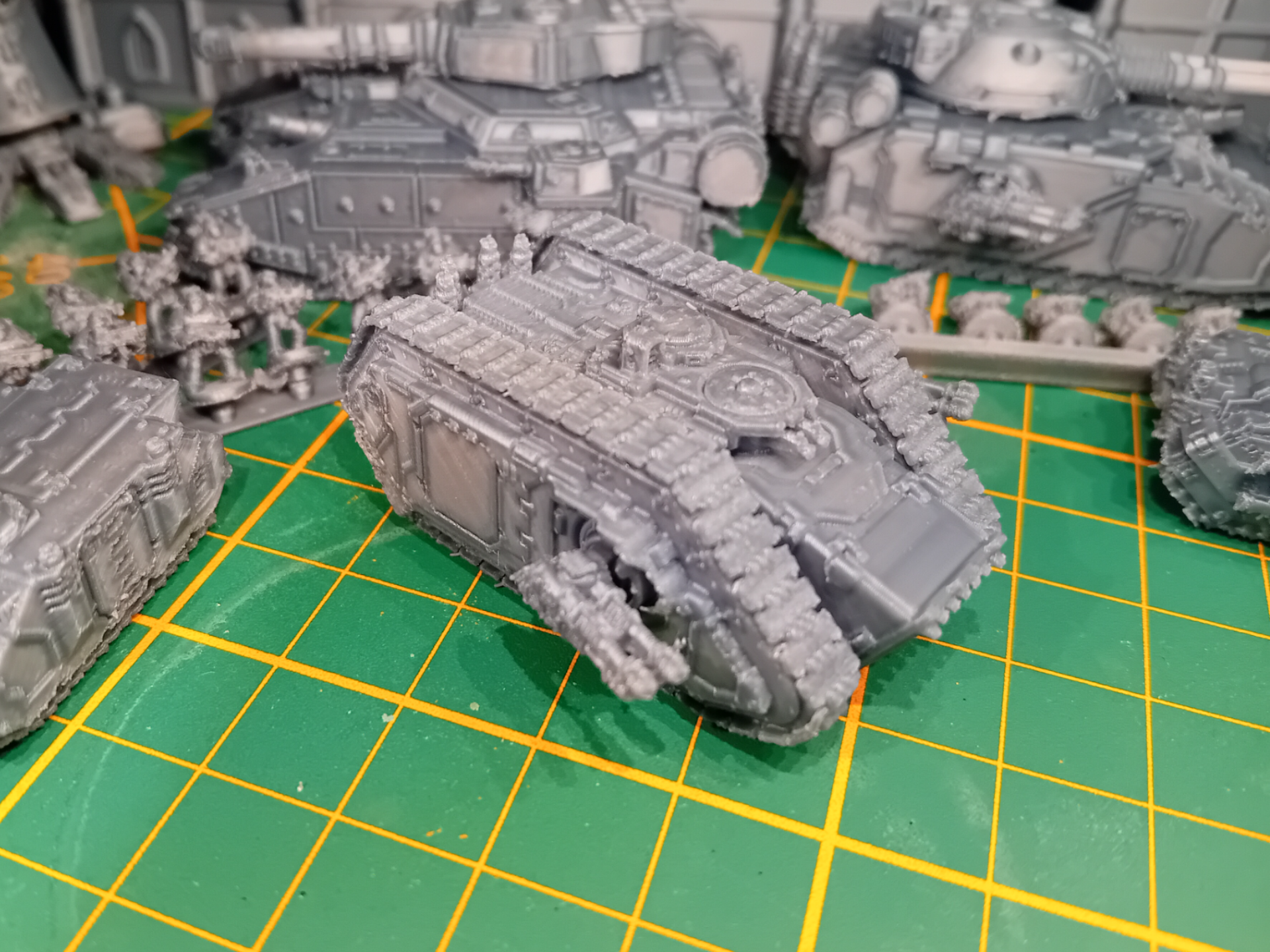 Epic Scale Giant Tiny Tank 7