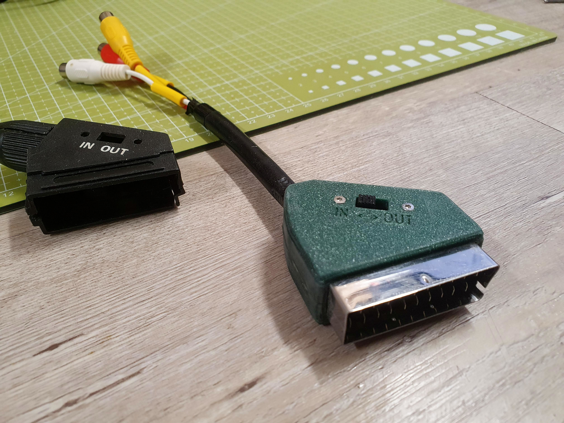 SCART Housing Adapter IN-OUT