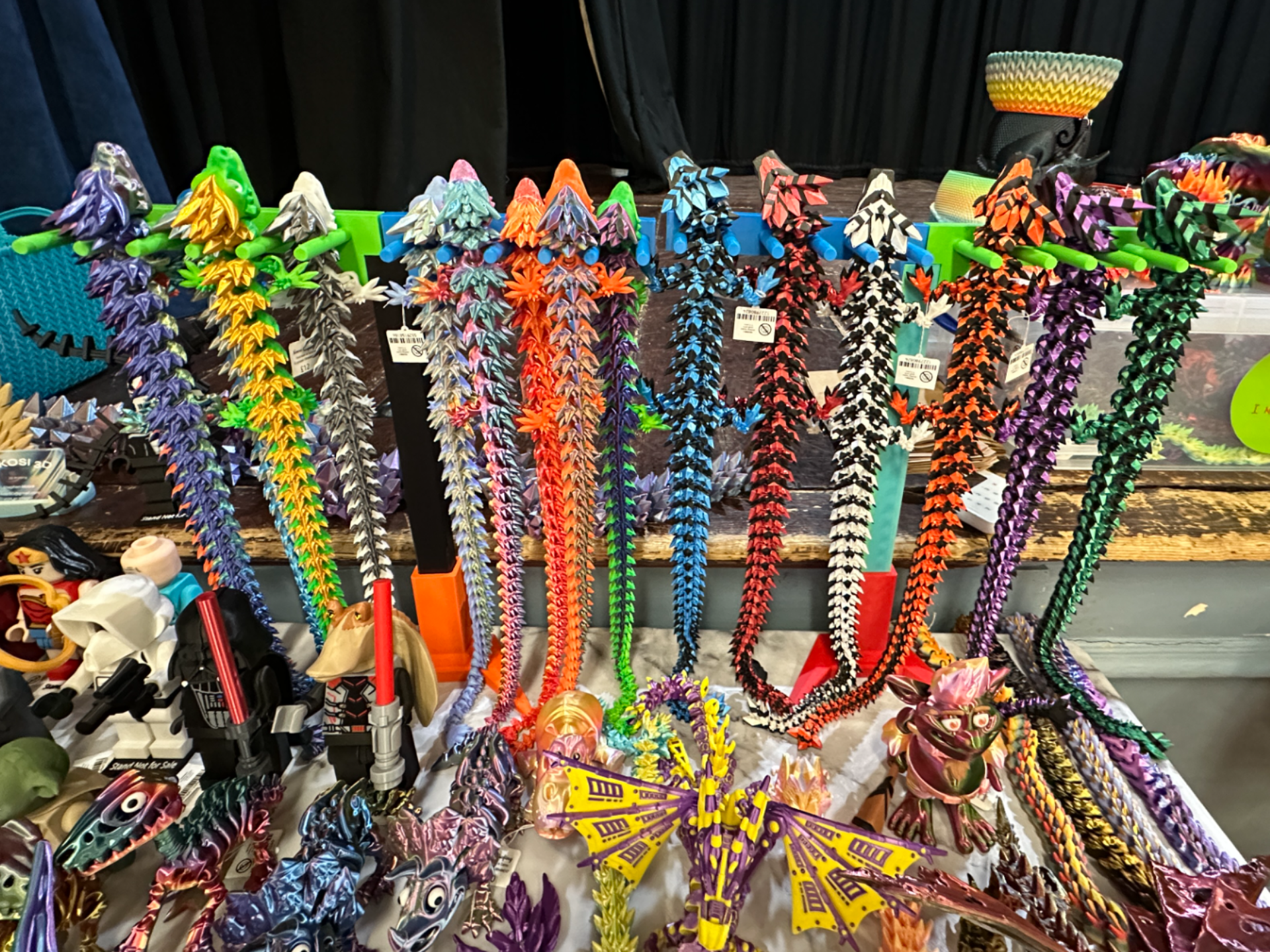 Dragon Sales Stand