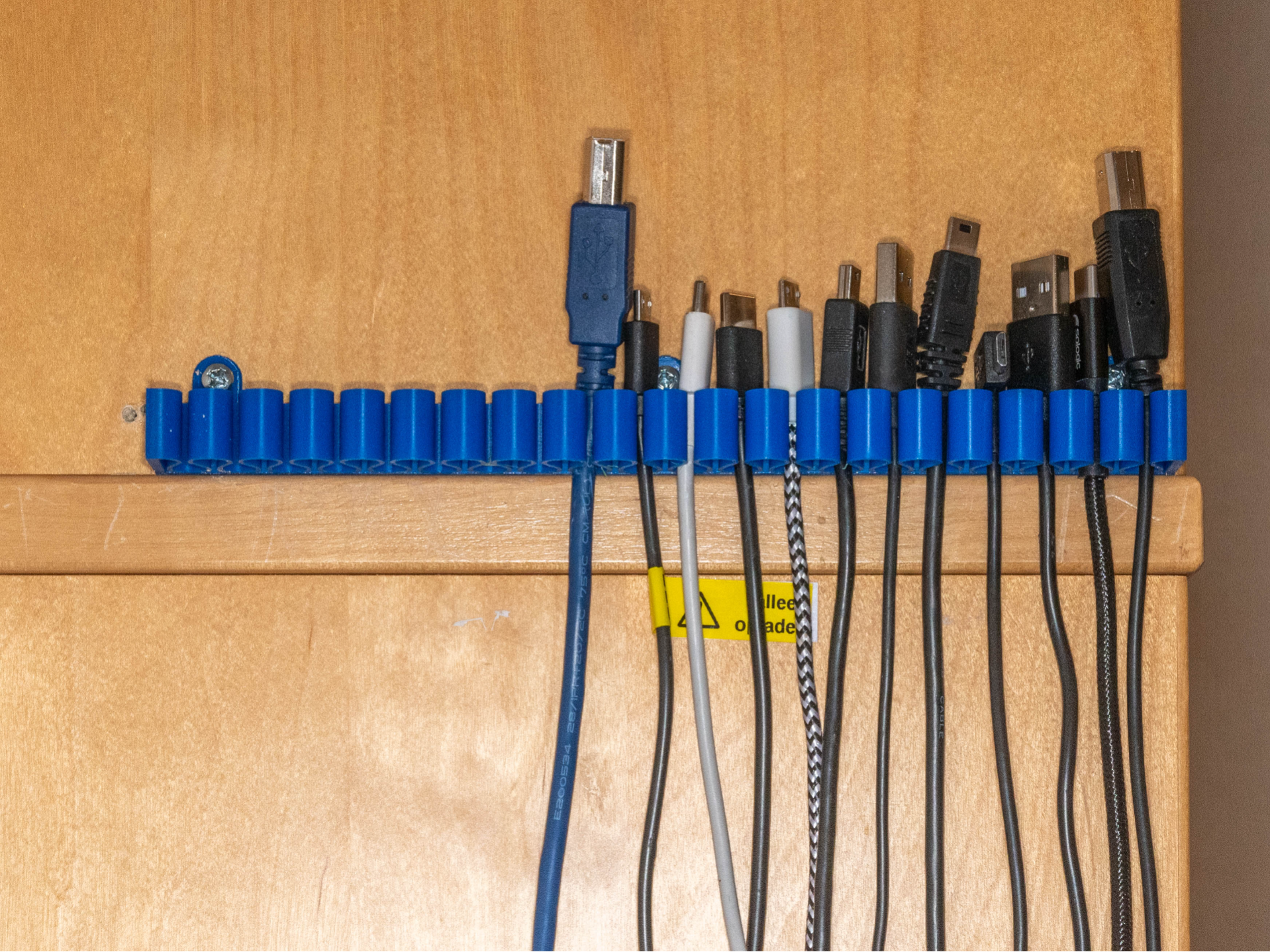 USB cable organizer