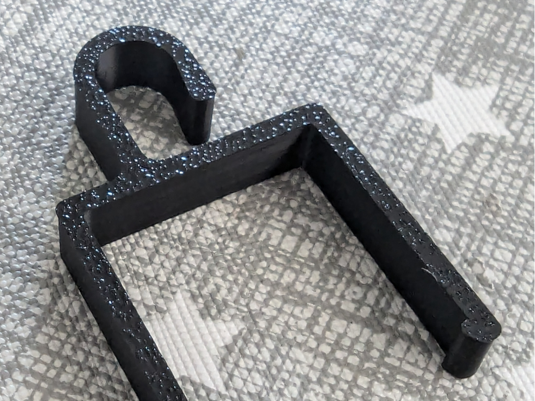 Cable tidy bracket for square leg
