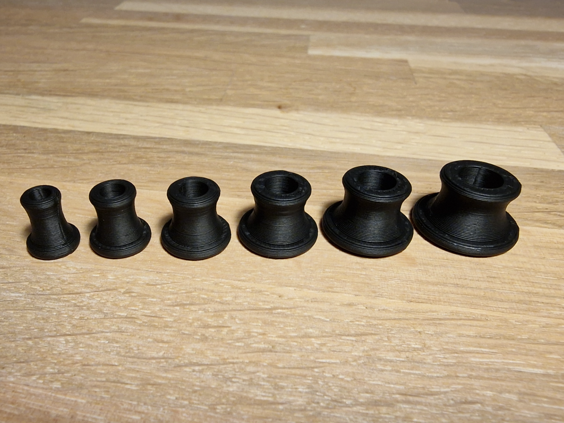 Tunnel-Style Ear Plug With Rim