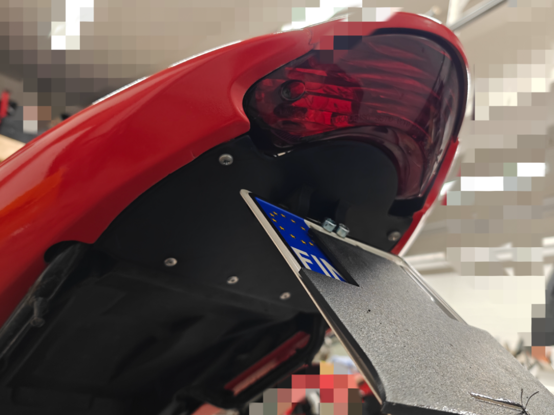 Suzuki SV650 fender eliminator ( GEN1 ) 99-02