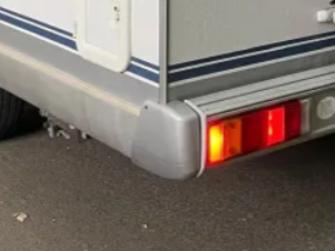 Hymer 230 B544 Stoßstangen ecke