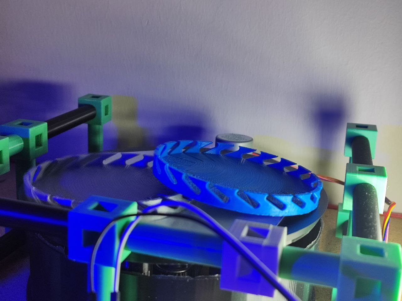 Simple Wide-Base Coaster