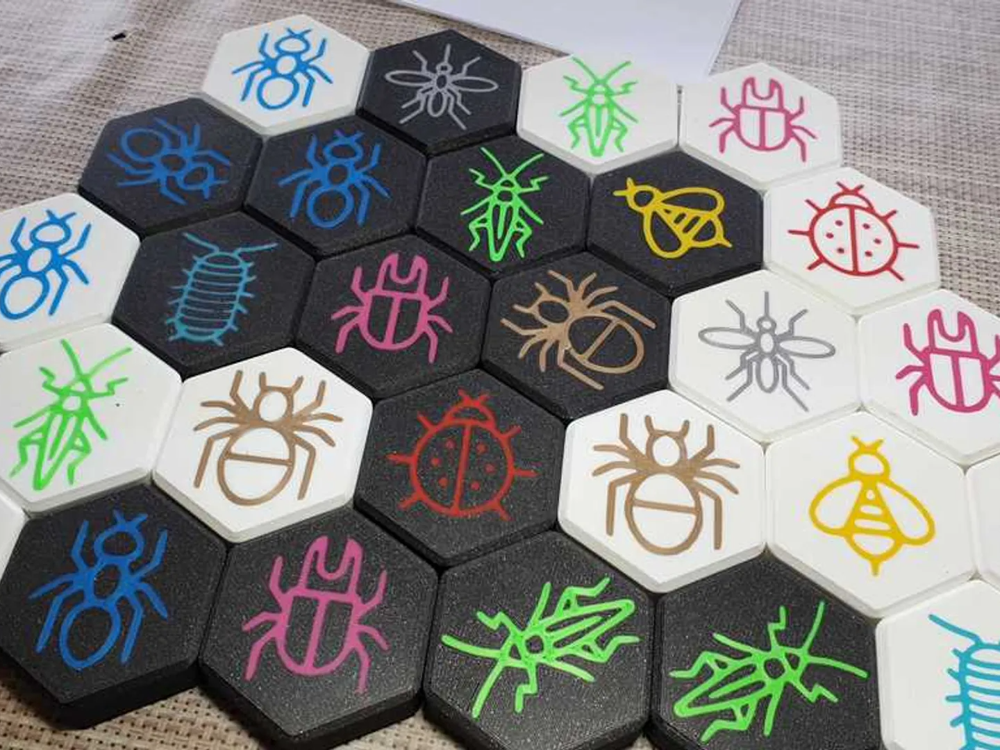 Hive Game Derivative "Swarm" Remake & color