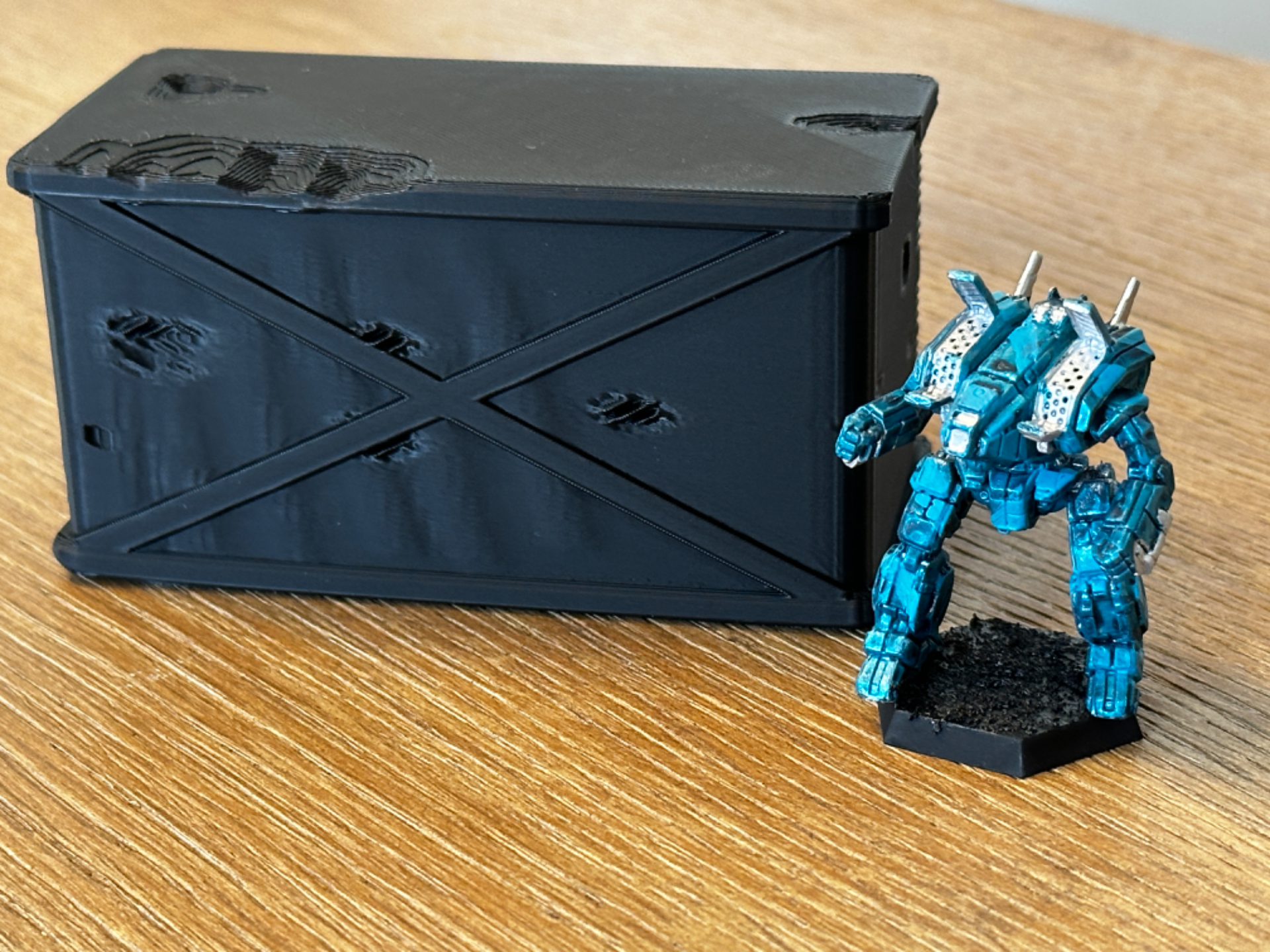 Large Crate Scatter Terrain Damaged