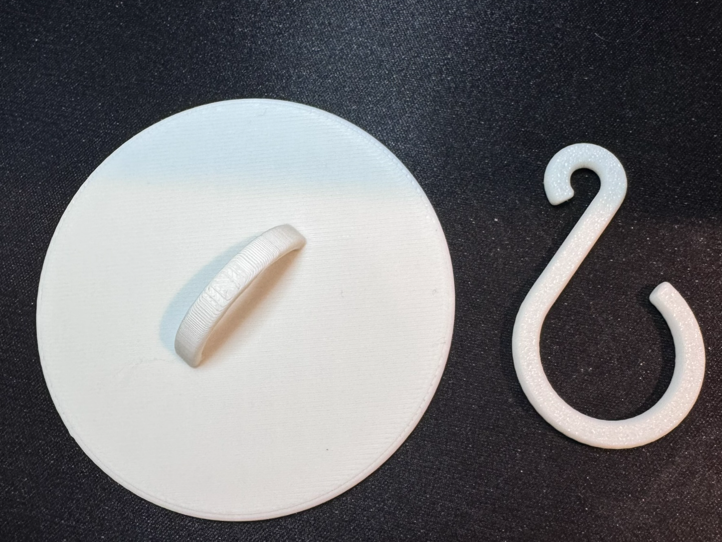 Net hook and wallplate