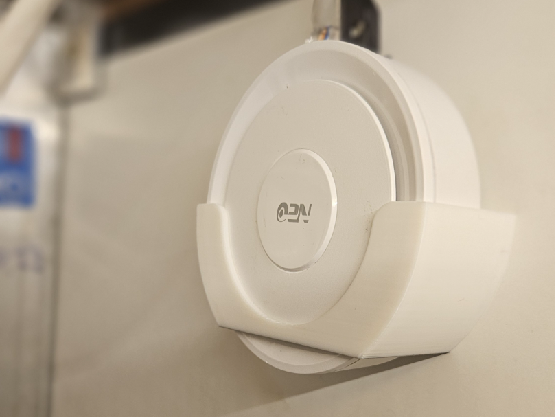 Wall mount for a round Zigbee gateway