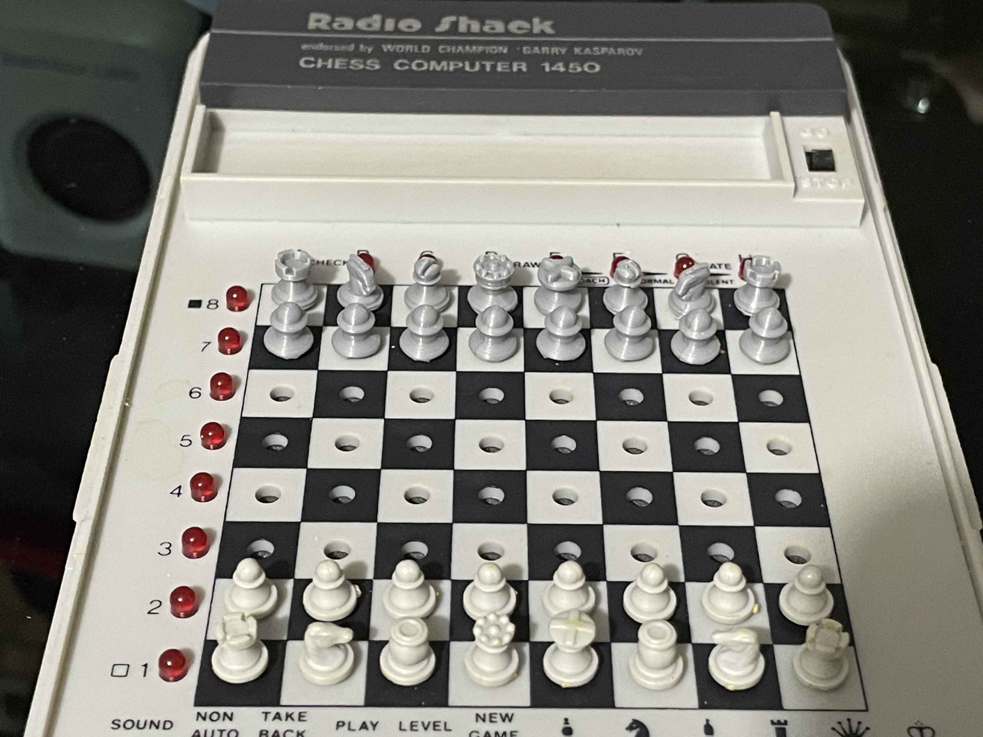 Complete Set of Pieces for the Chess Computer 1450