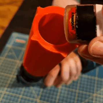 GW paInt shaker w printed pin