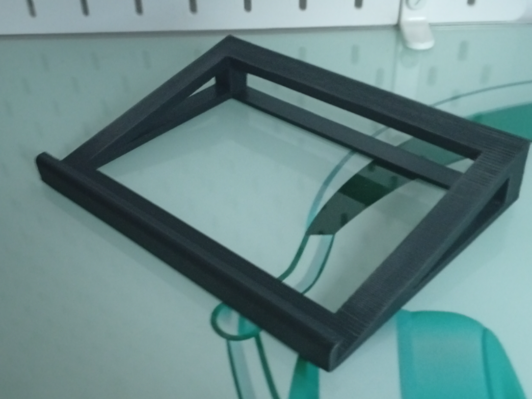 Support minimaliste Pc portable