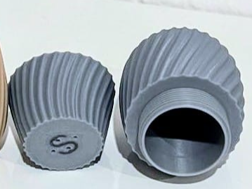 Salzstreuer  Spiralform Rippen