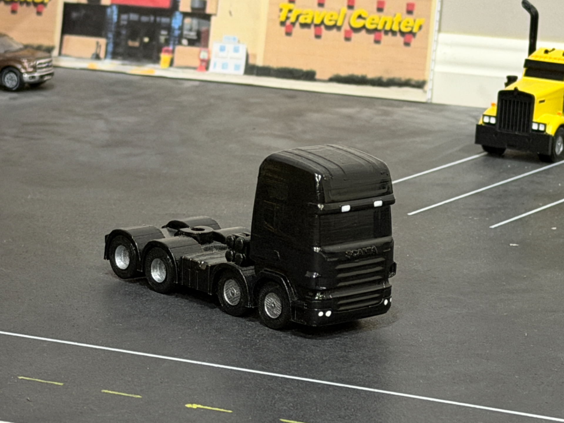 1/64 Scany 8x4