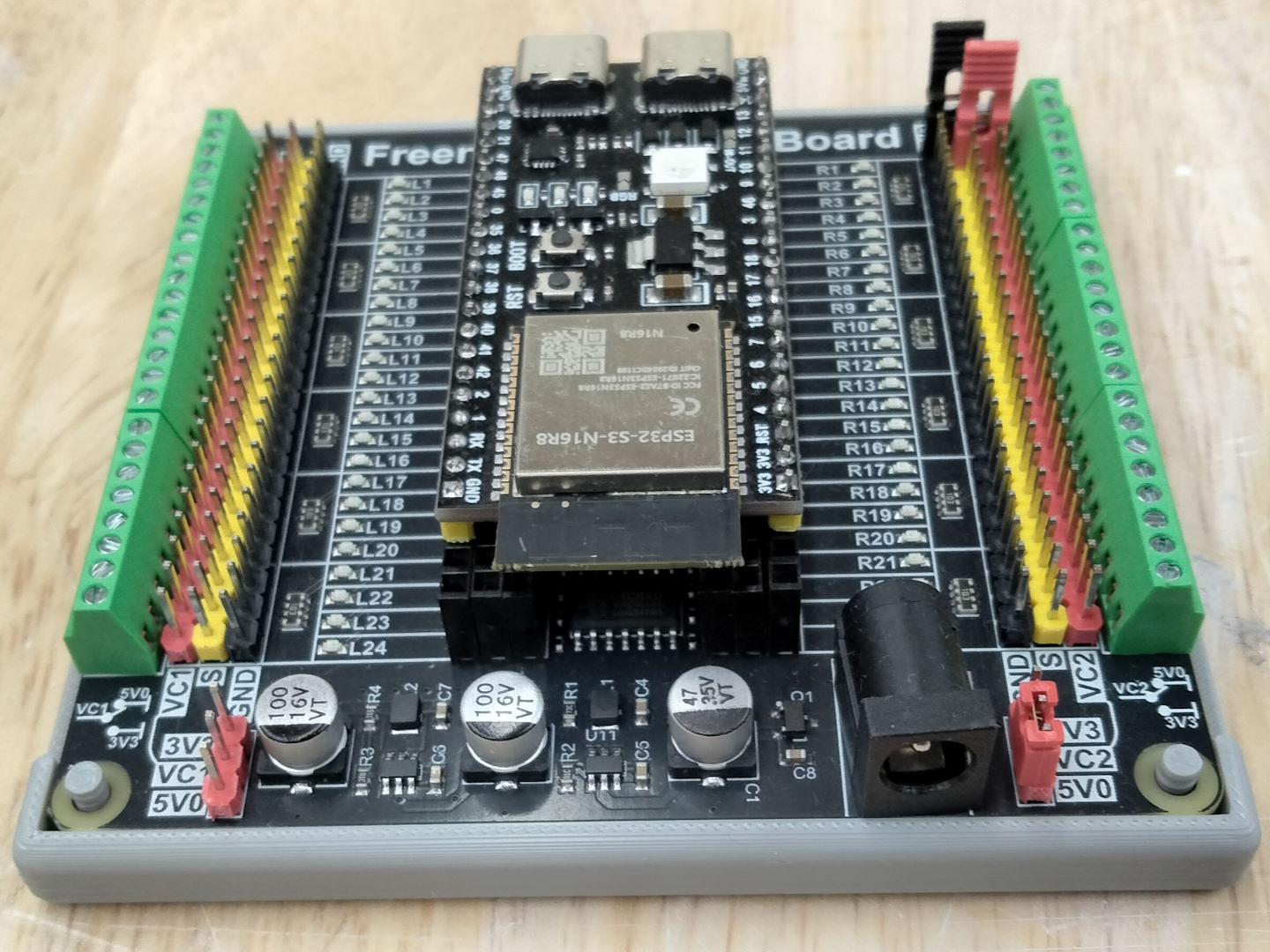 Freenove Universal BO Tray ESP32 Pico2040 ESP8266