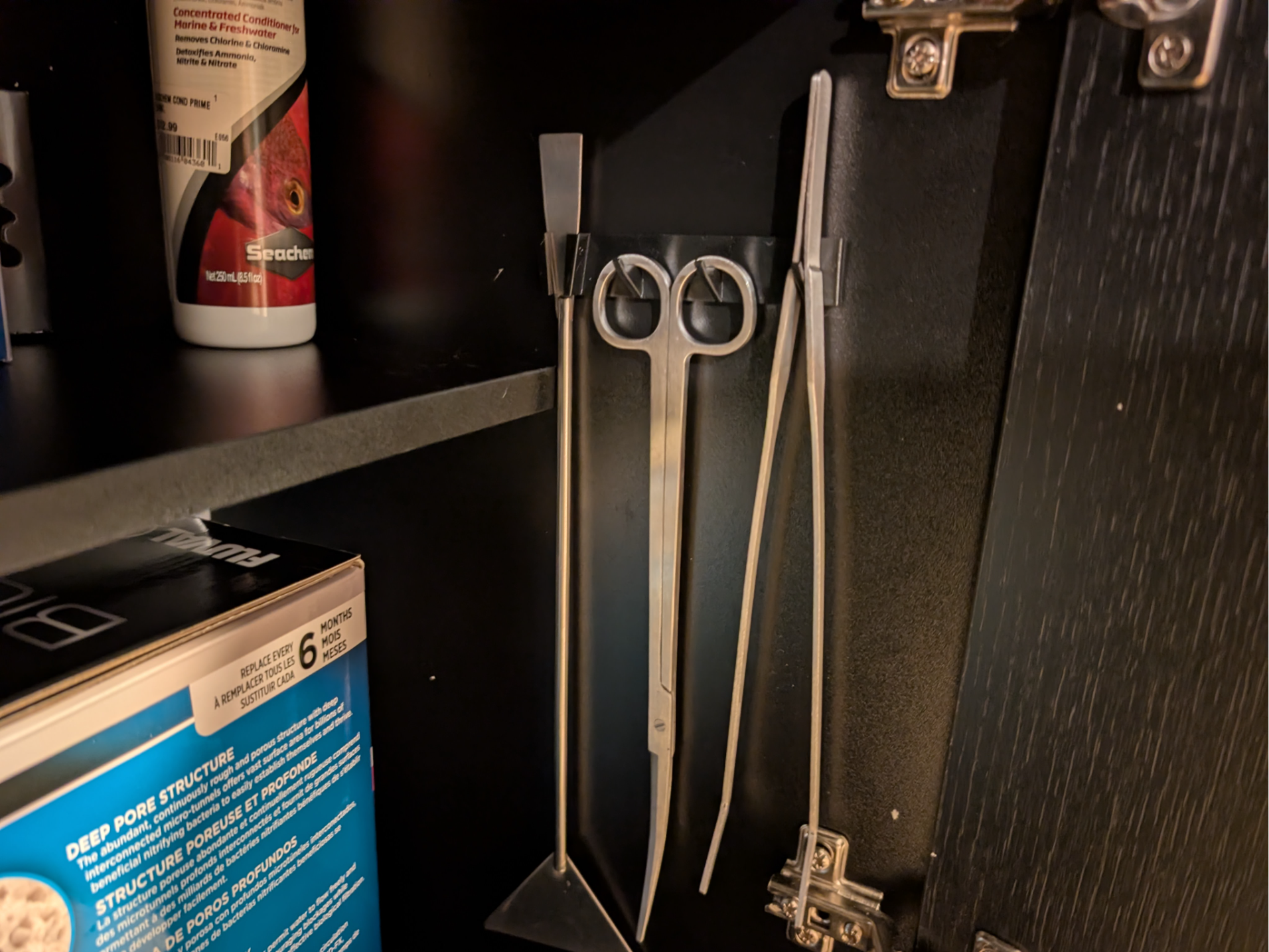Wall-Mounted Aquascaping Tool Holder