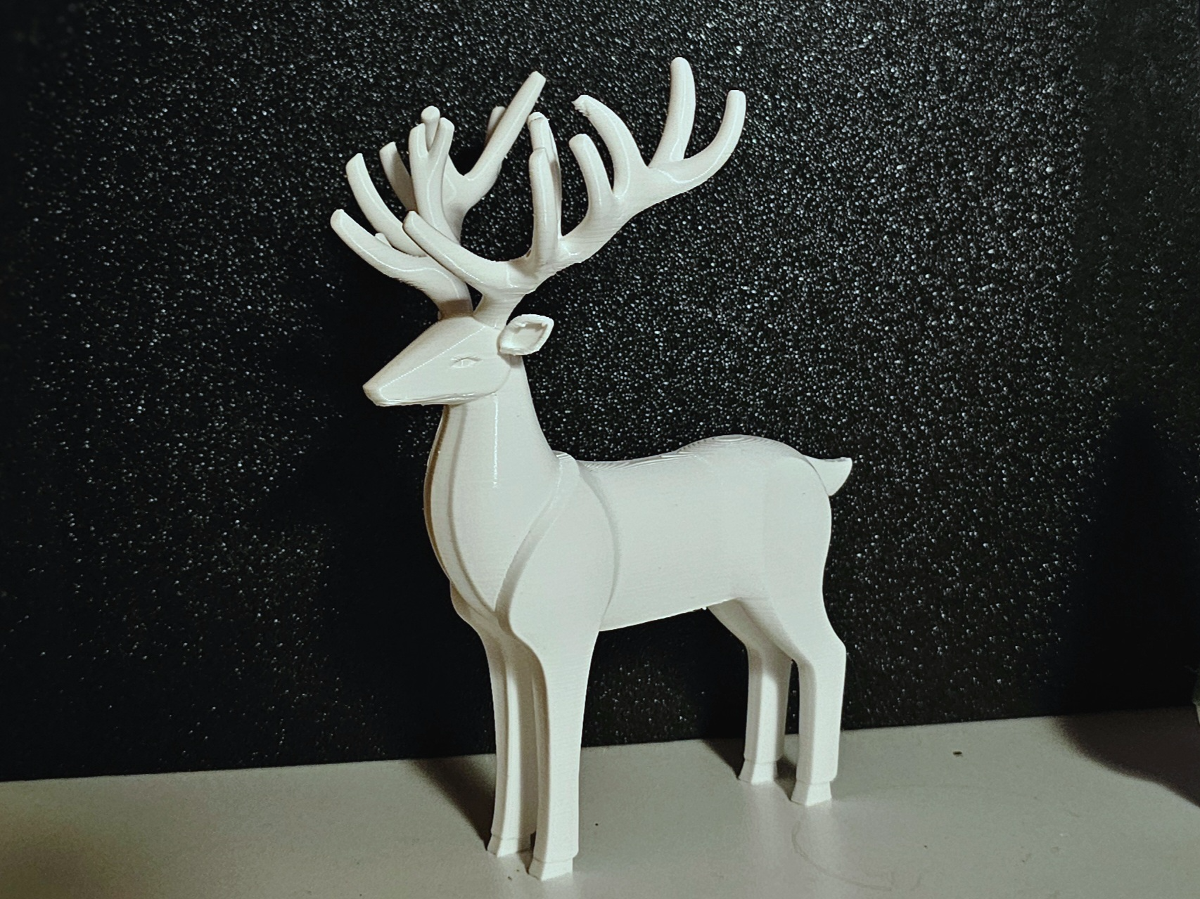 Minimalistic raindeer