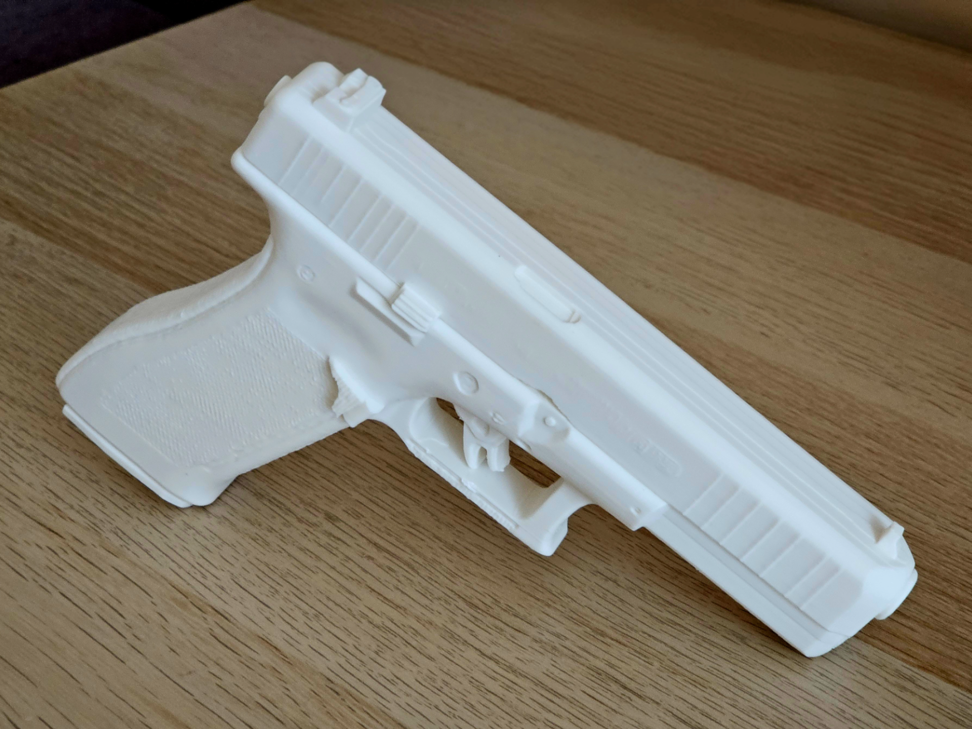 Glock 17 — Replica prop