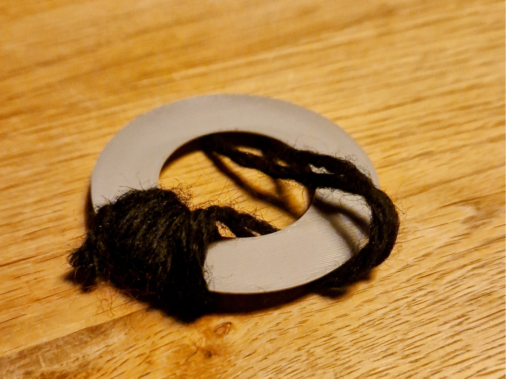 Pom Pom Ring