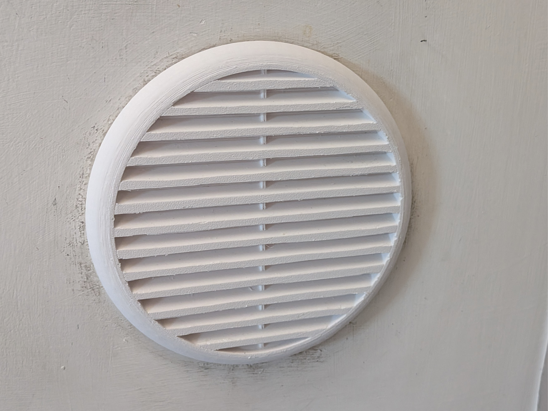 Universal 100mm Air Vent Cover - Spring Clip Mount