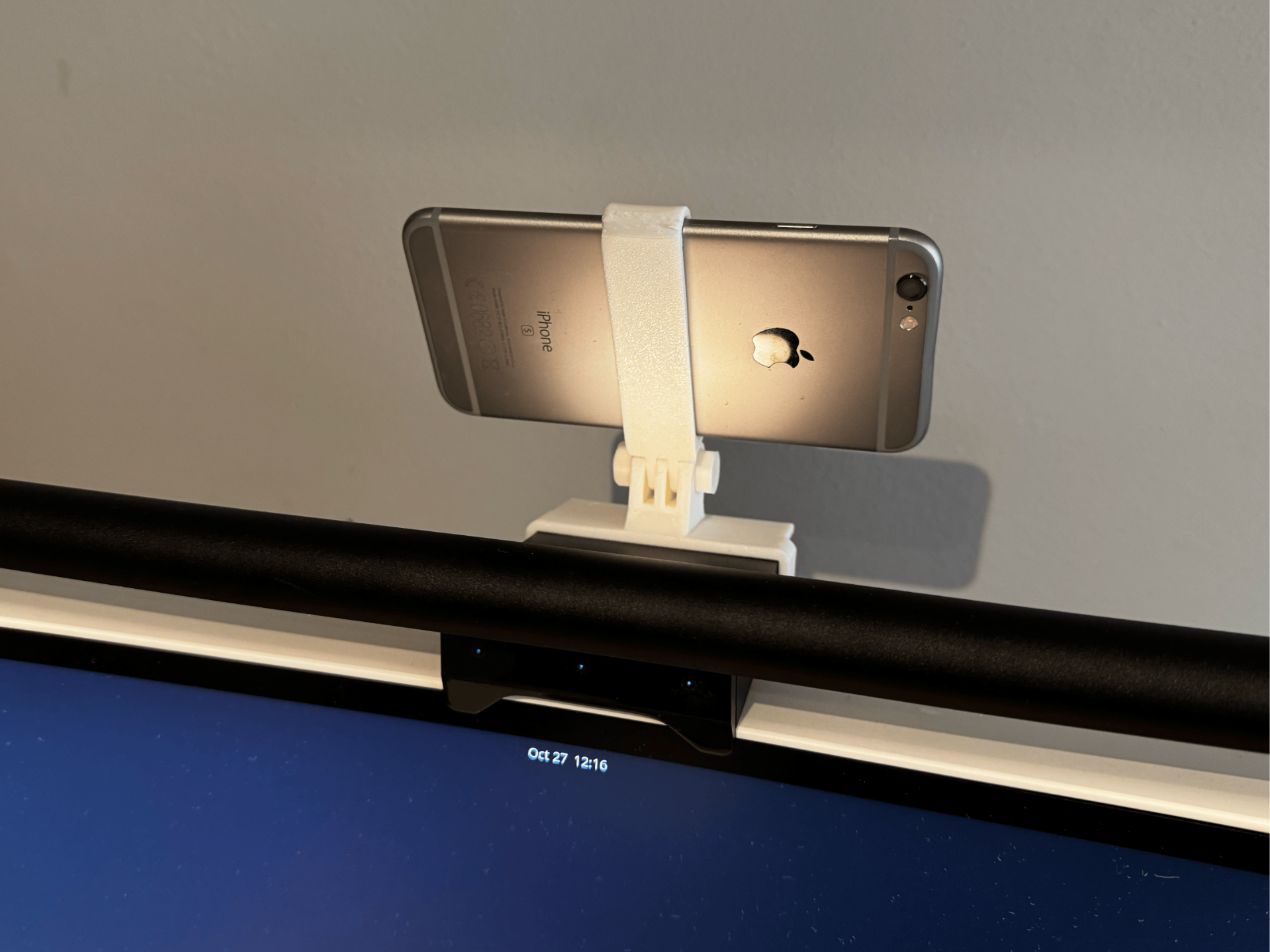 iPhone 6/6S Mount for Baseus I-Wok2 Monitor Light