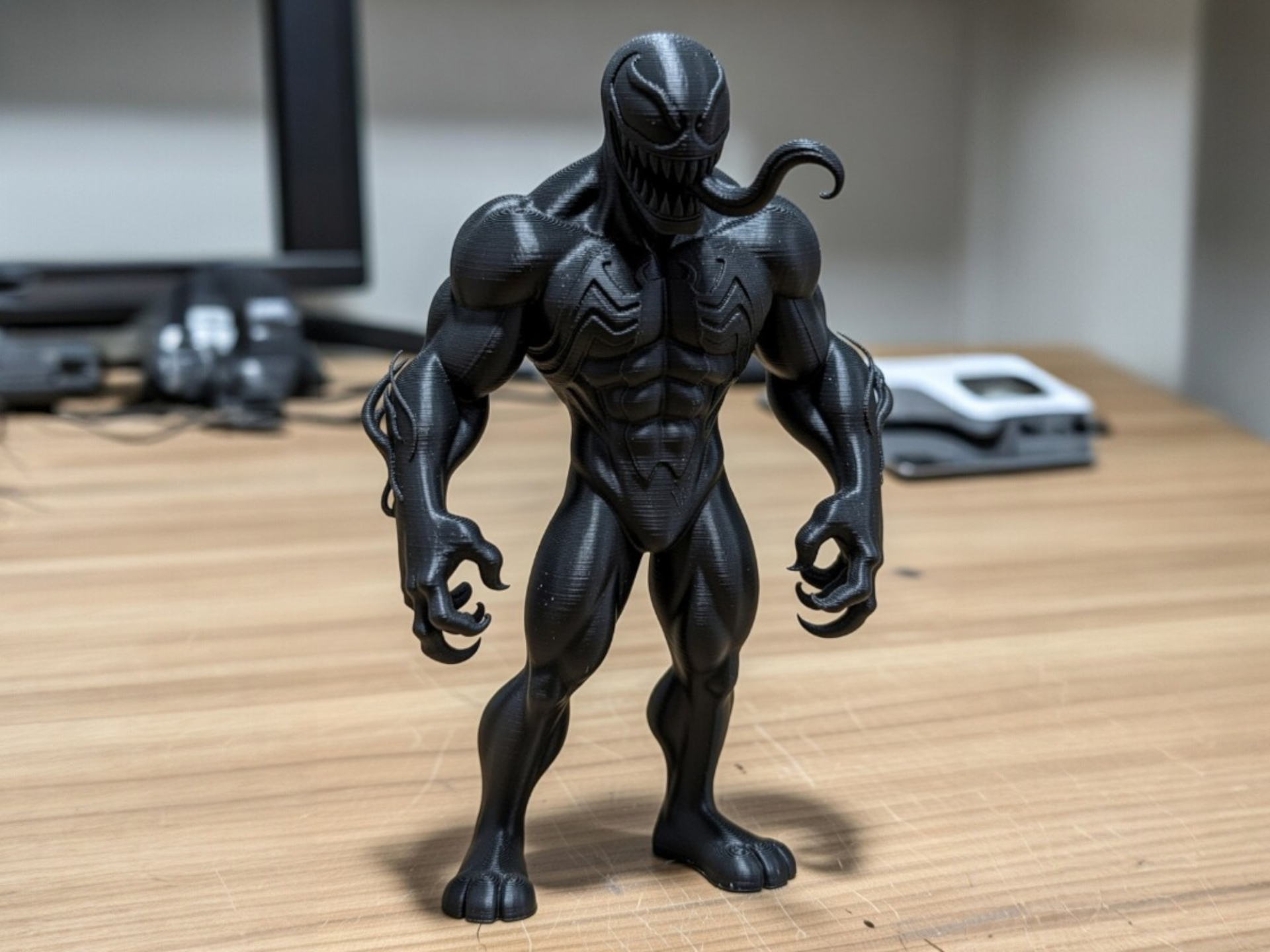 Venom Symbiote Action Figurine - Menacing Pose