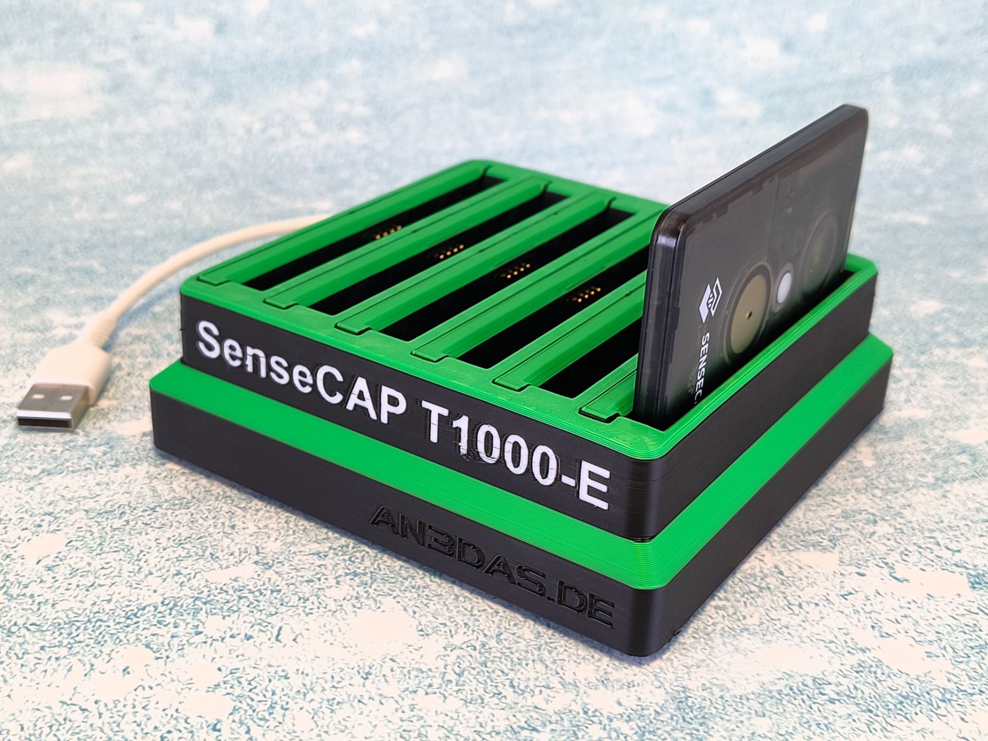 Ladegerät für SenseCAP Card Tracker T1000-E