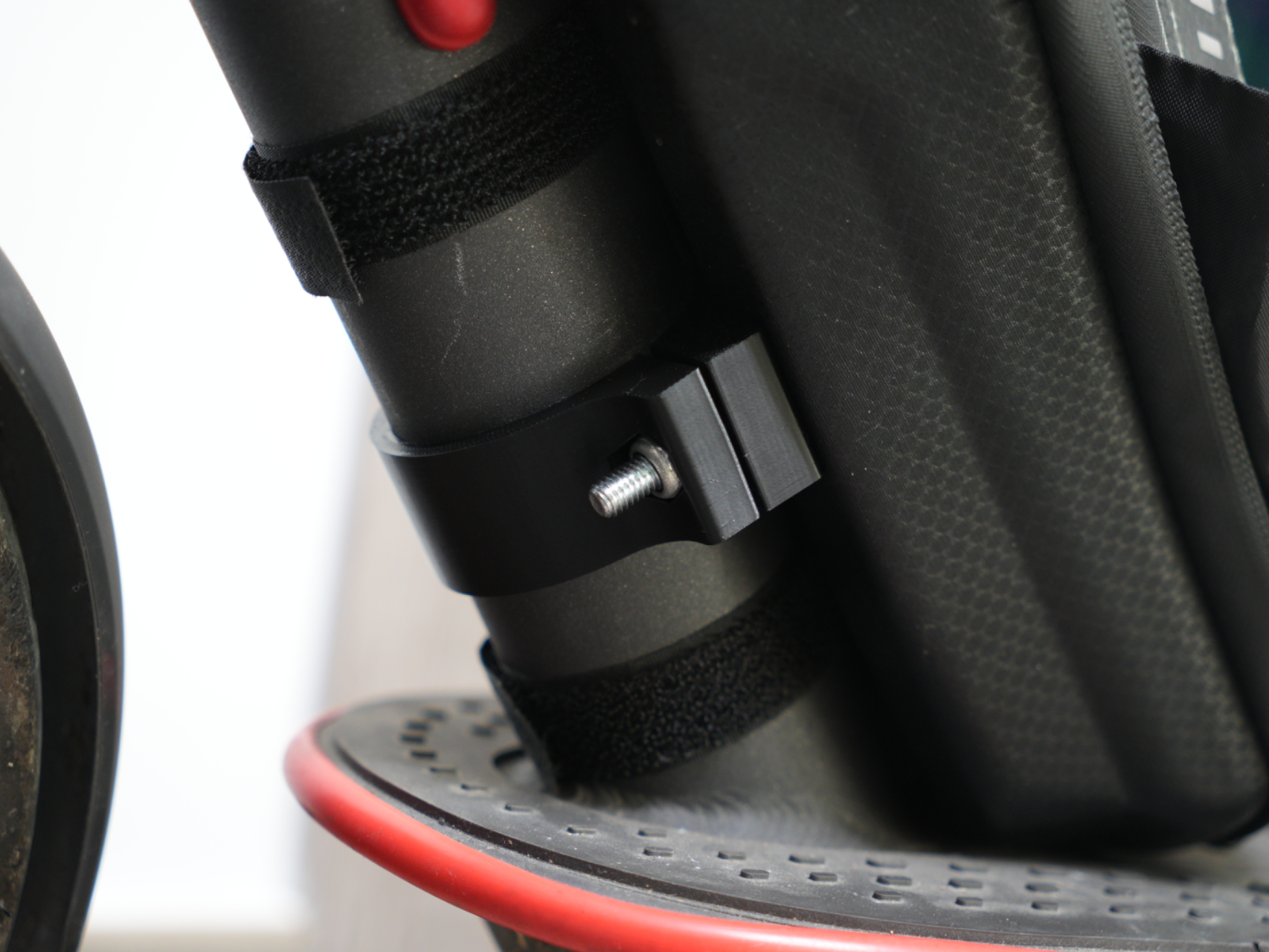 Bag mount for electric scooter Xiaomi m365 Pro