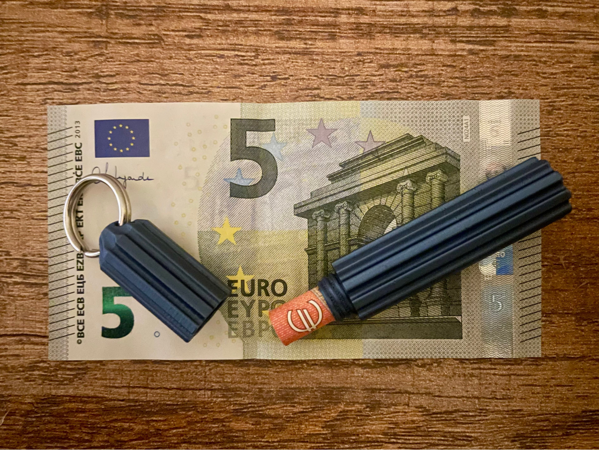 Small money box keychain