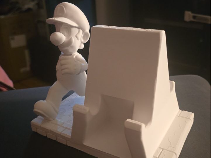 Luigi Mobilestand