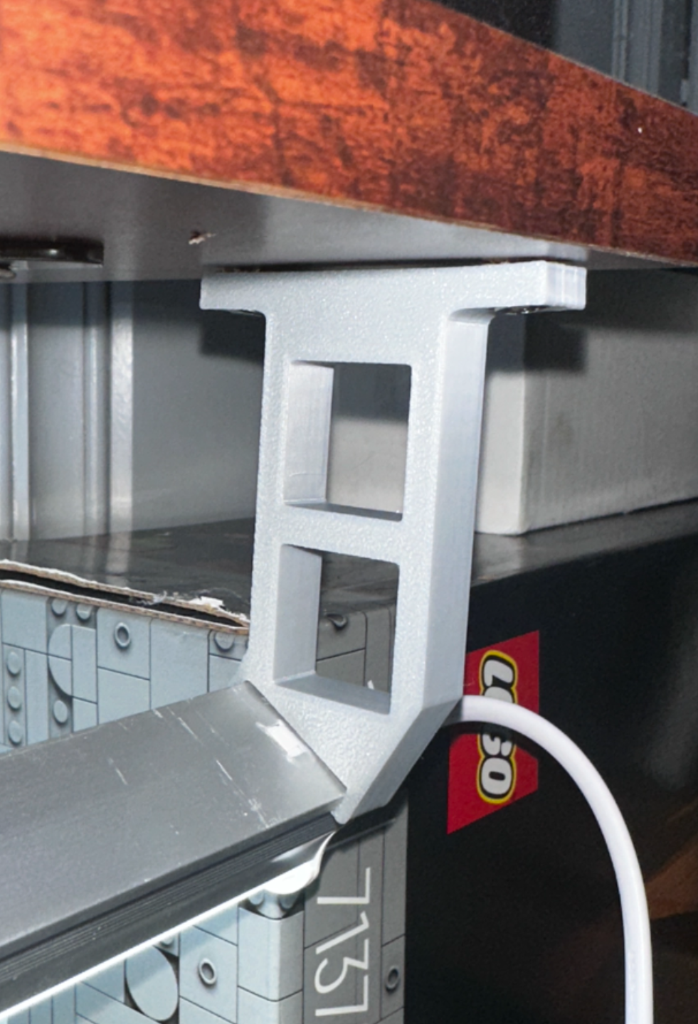 Angled T5 LED Light Mounting Bracket - 45°