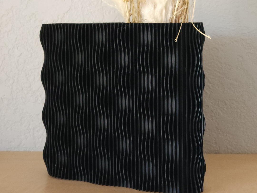 Wavyform Vase